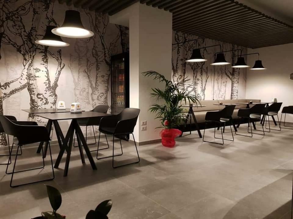 Area 19 Aparthotel กาตันซาโร ภายนอก รูปภาพ